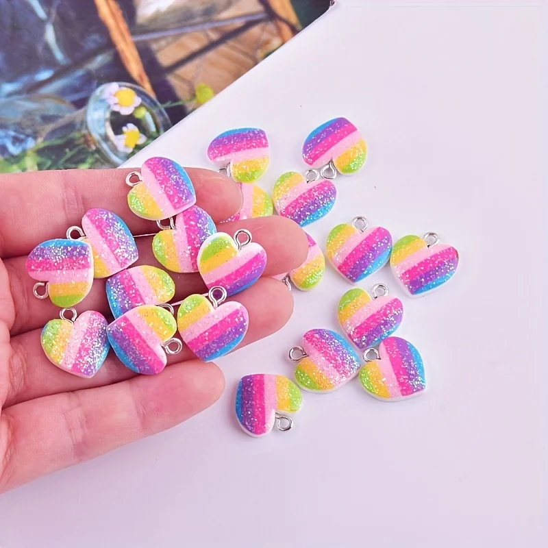 Resin Art Engagement - 10 stuks kleurrijke hartvormige harscharms, schattige